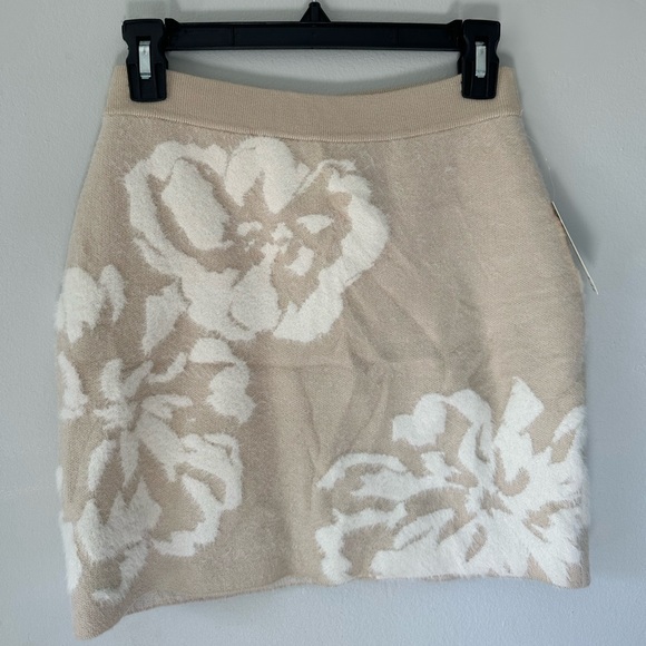Anthropologie Floral Sweater Skirt Set 🌼 NWT Size XS - Picture 5 of 10